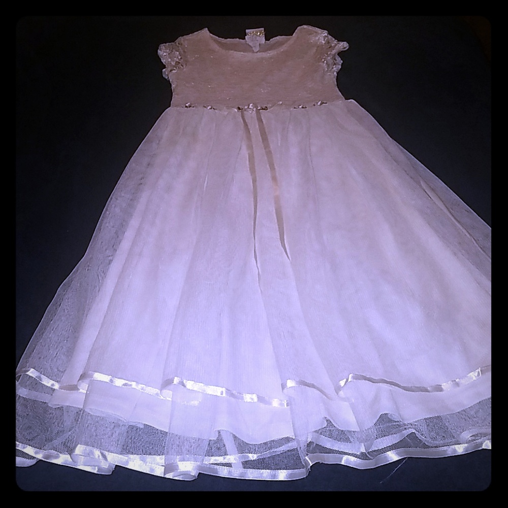 Girls long lace cream dress